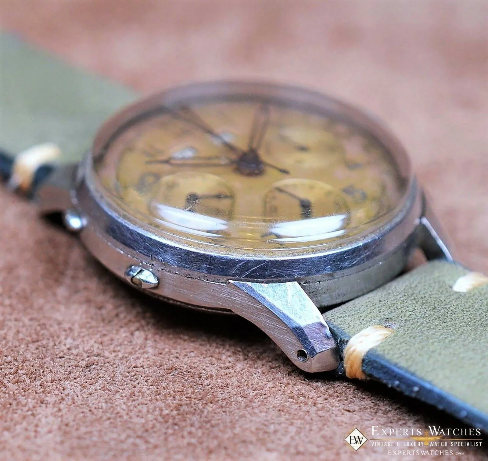 1950s Serviced Vintage DOXA Valjoux 72C Triple Date Calendar Chronograph Watch