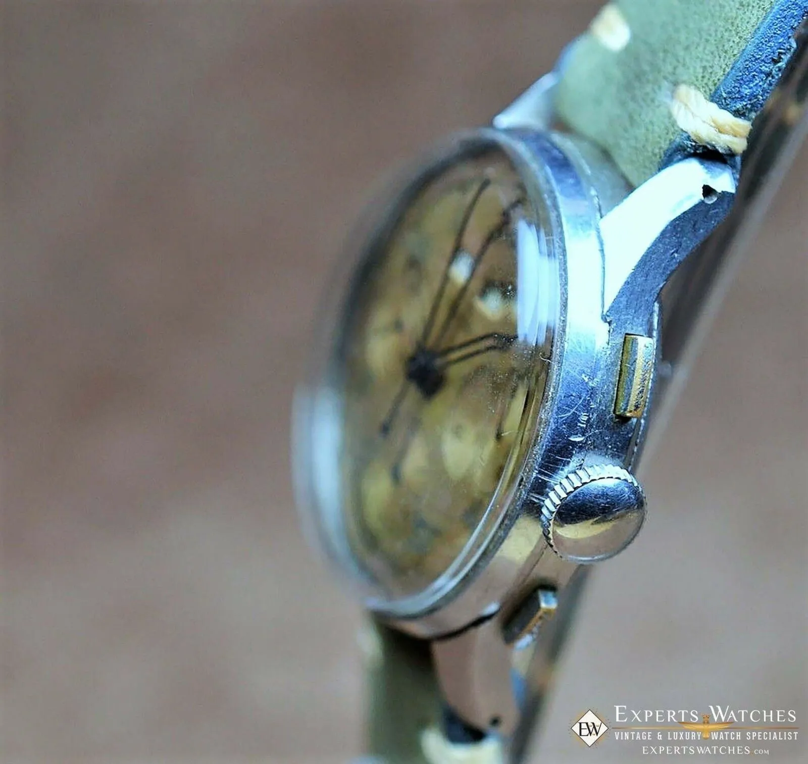 1950s Serviced Vintage DOXA Valjoux 72C Triple Date Calendar Chronograph Watch