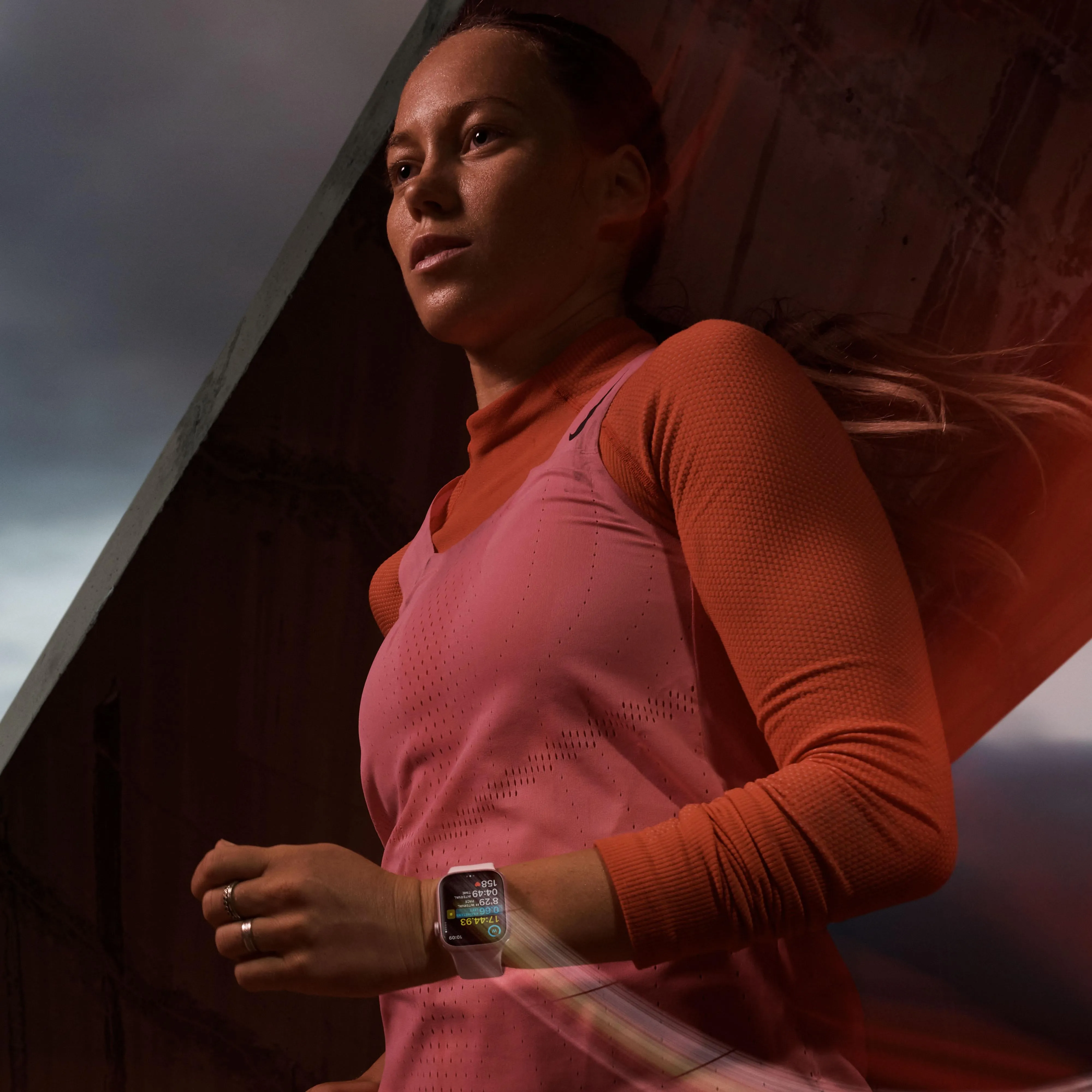 Apple Watch Series 9 GPS 41mm (PRODUCT)RED Aluminium Case with (PRODUCT)RED Sport Band - S/M