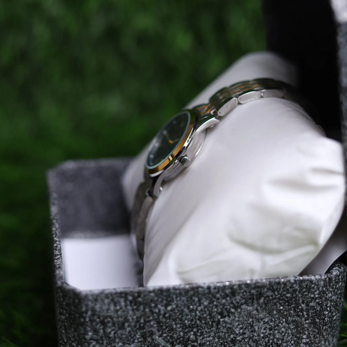 Black Dial Badus Slim Shine Decent Imperial Touch Anti Watch Women Watch