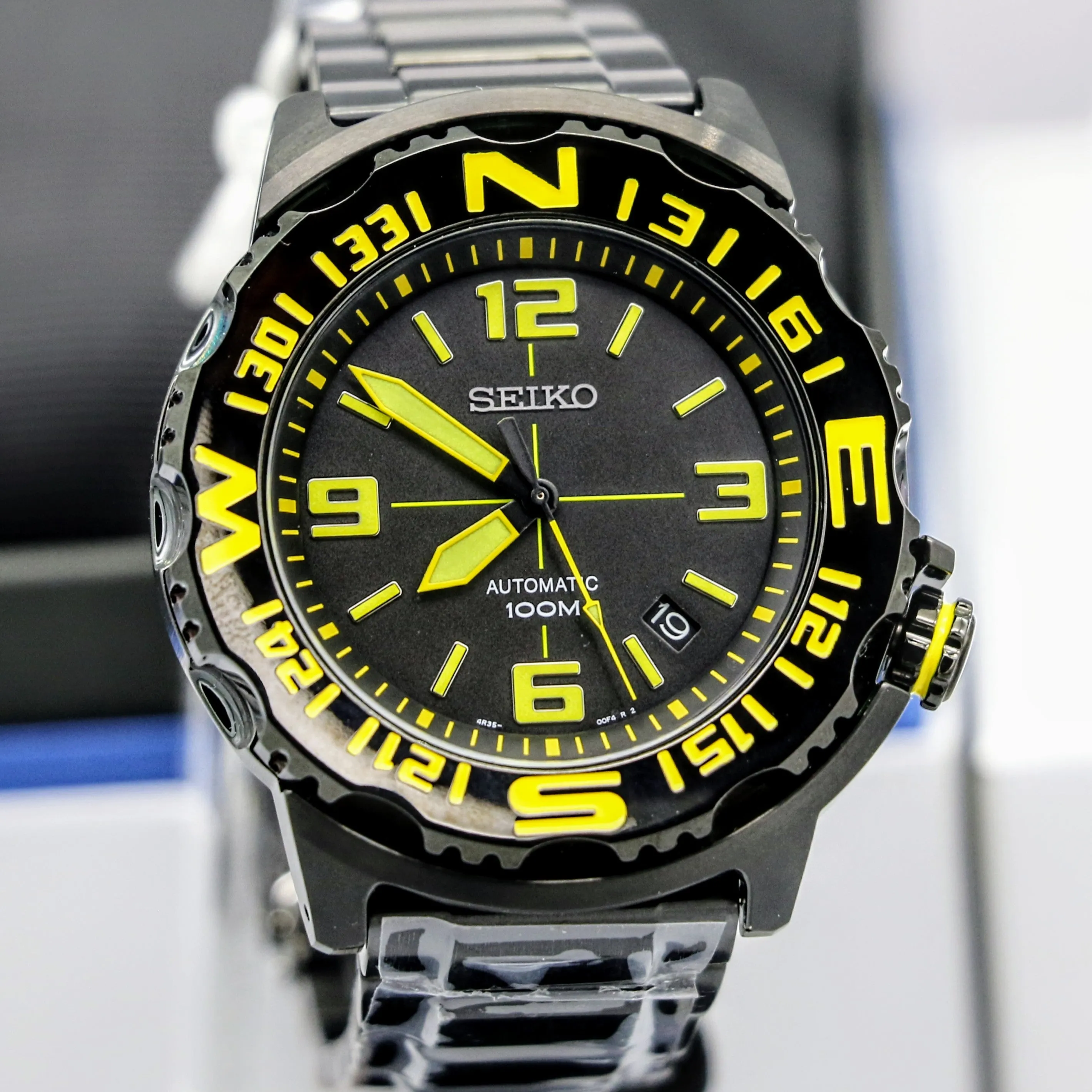 BRAND-NEW! SEIKO Superior Automatic Wristwatch Ref. SRP449K1 Compass Bezel Exhibition Back Watch