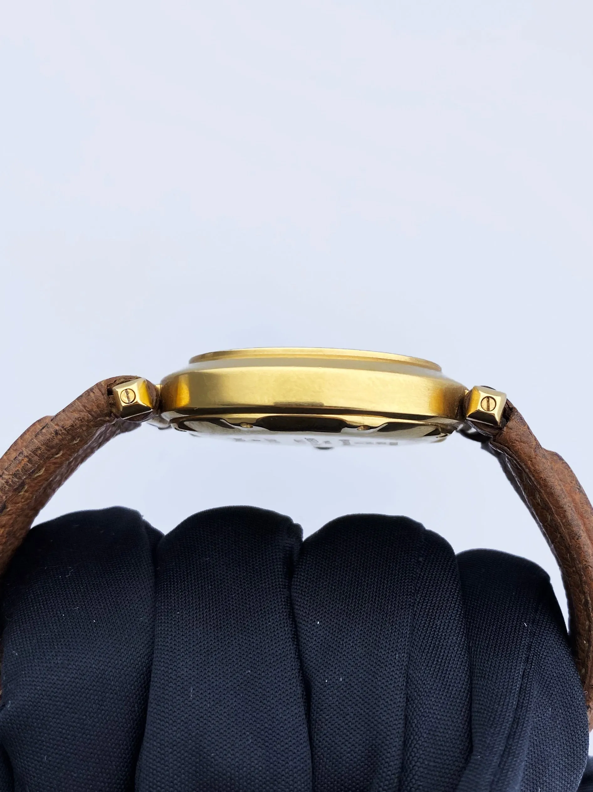 Cartier Pasha 18K Yellow Gold Mens Watch Box Papers