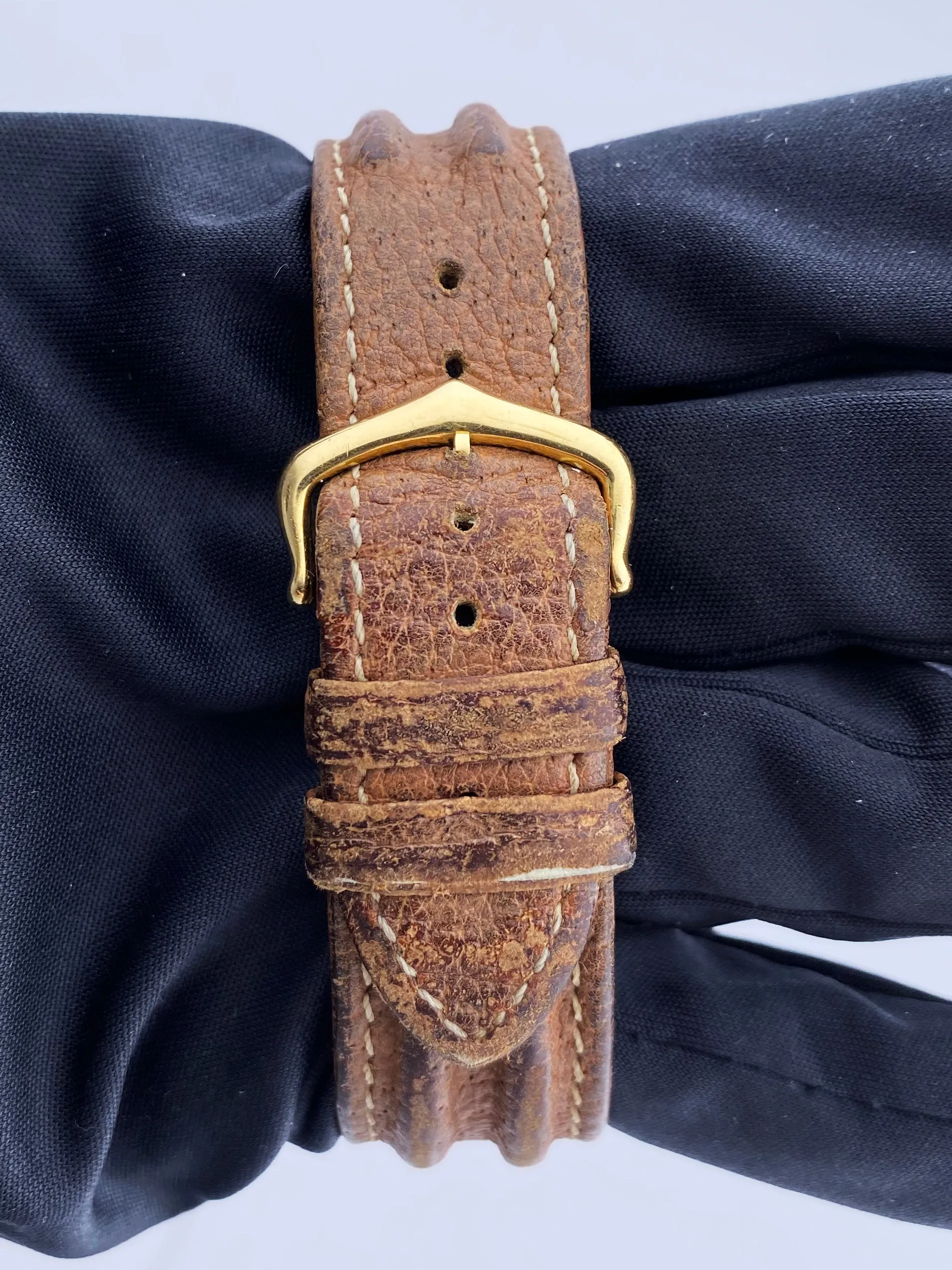 Cartier Pasha 18K Yellow Gold Mens Watch Box Papers