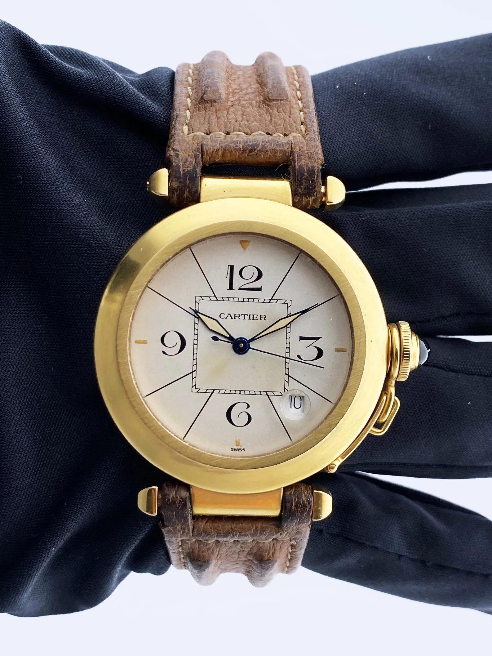 Cartier Pasha 18K Yellow Gold Mens Watch Box Papers