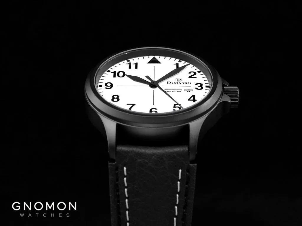 DK37 Black