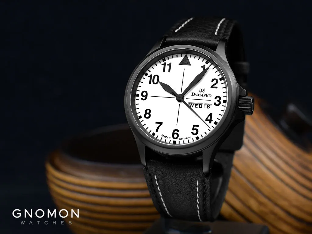 DK37 Black