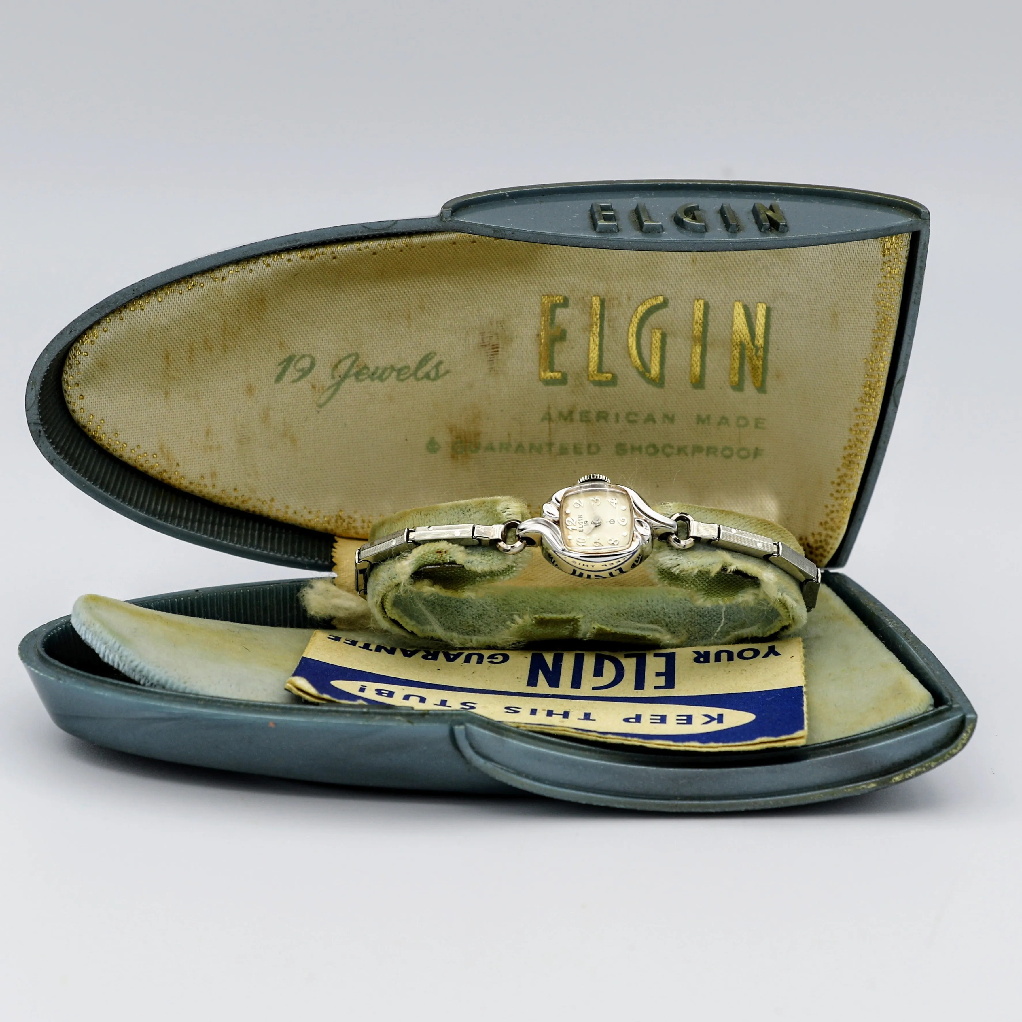 Ladies ELGIN Wristwatch 1960s American Grade 832 19 Jewels Vintage Watch - IN BOX!