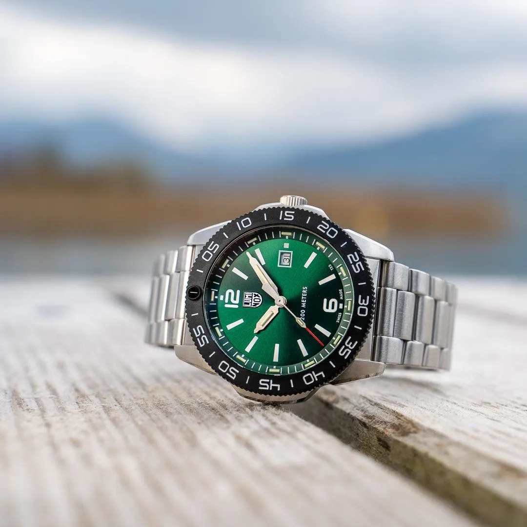 Luminox Pacific 44mm Quartz Diver Watch XS.3137