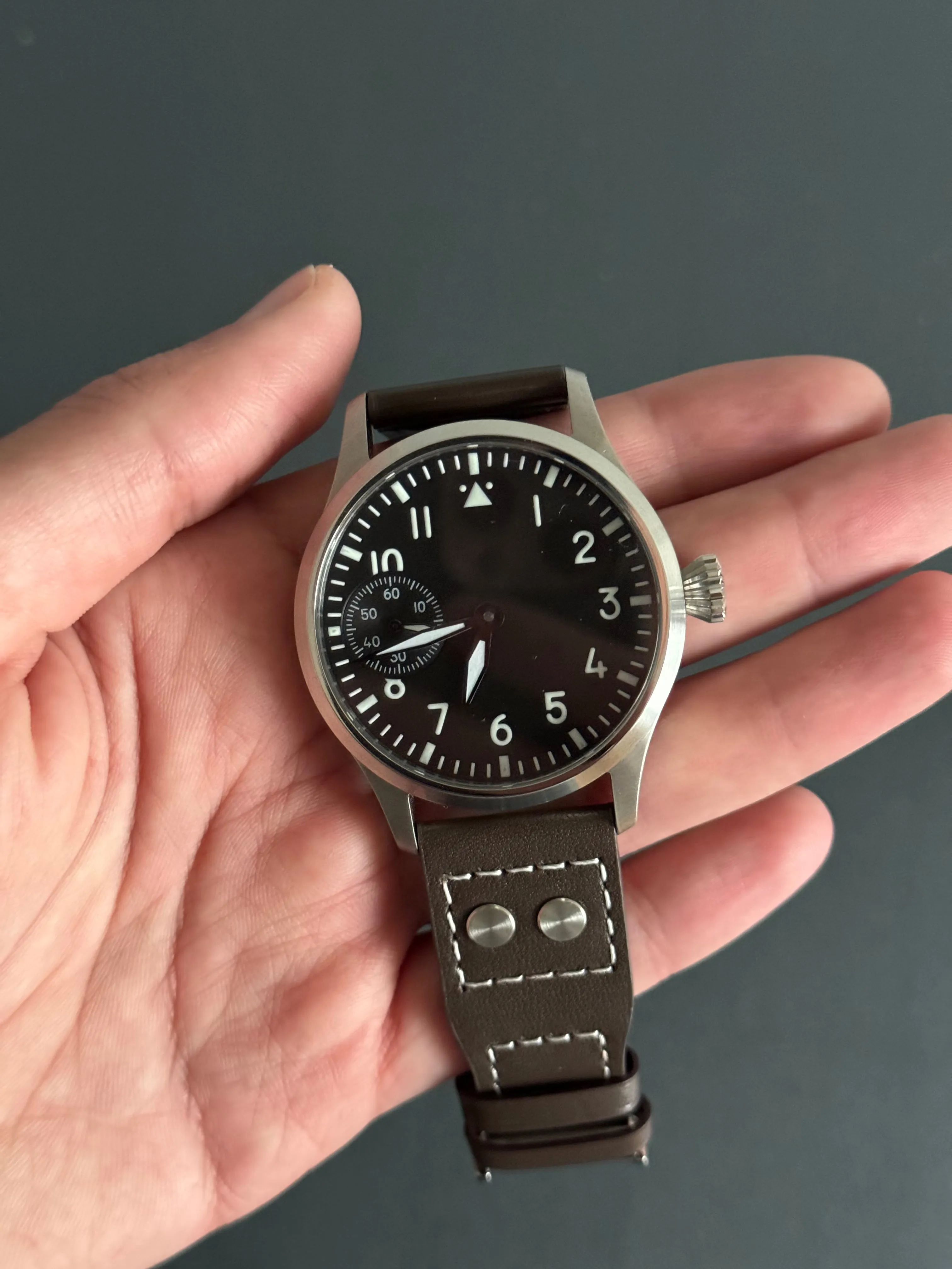 Sterile dial - 42mm Pilot watch with riveted leather strap