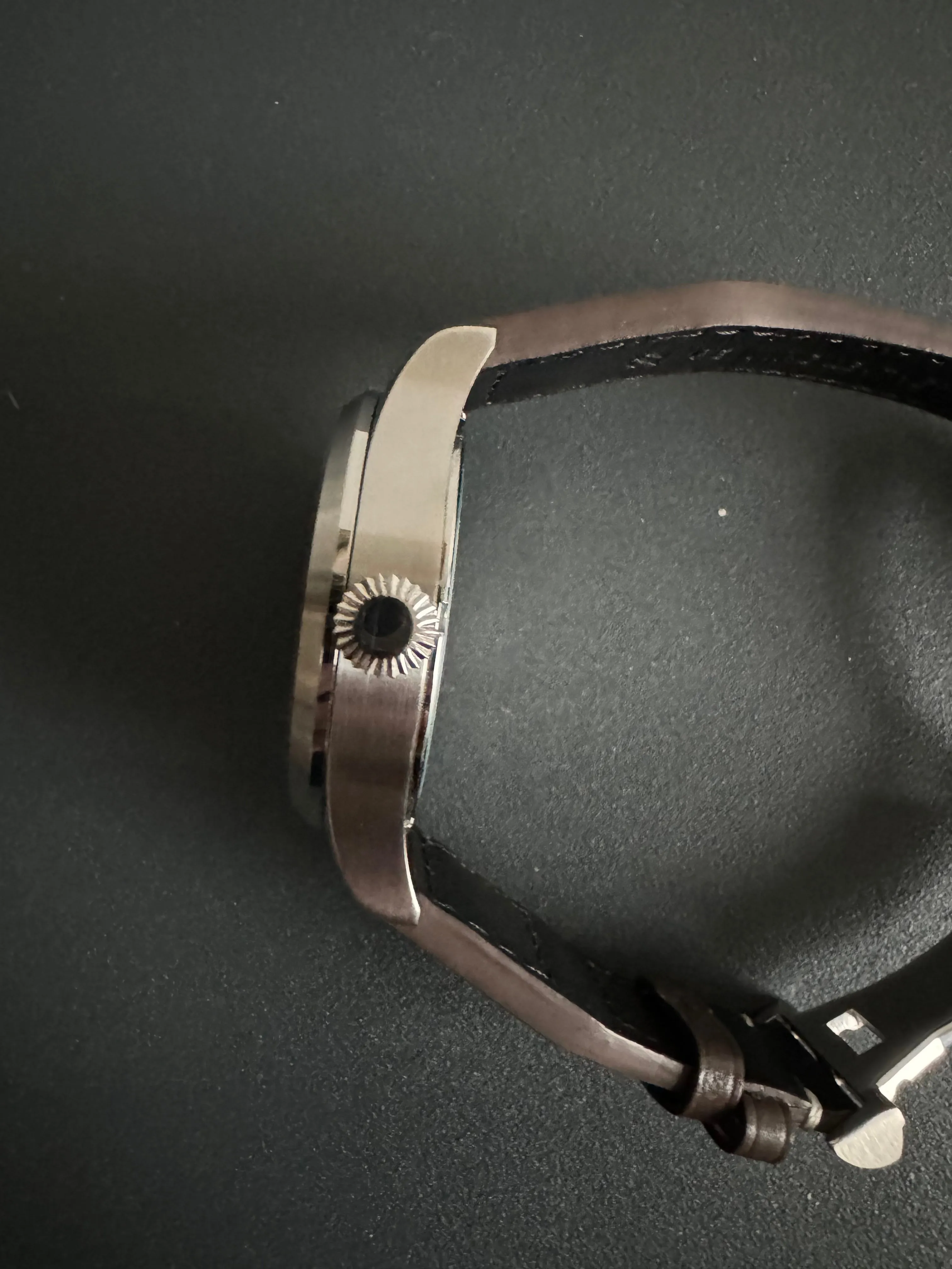 Sterile dial - 42mm Pilot watch with riveted leather strap